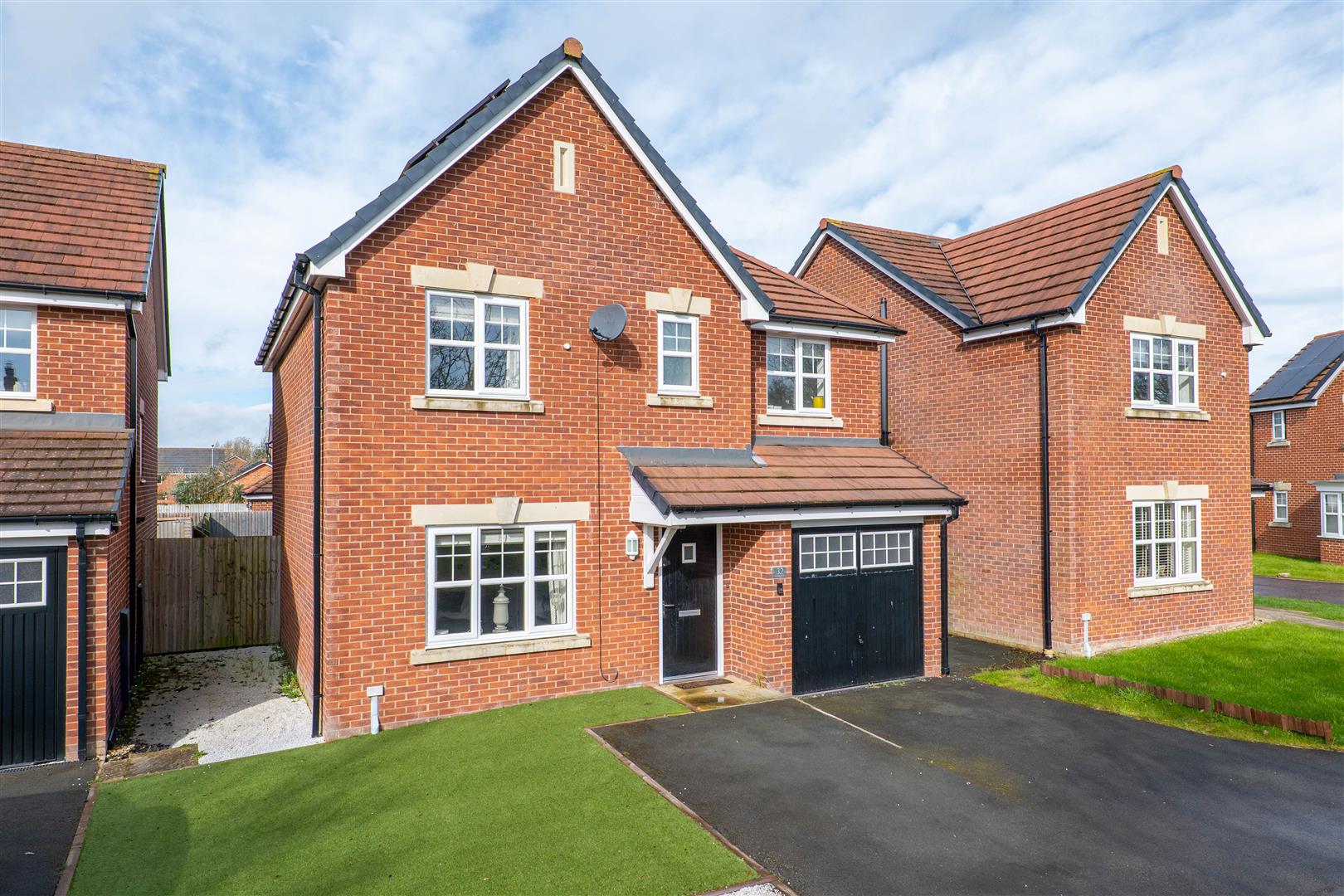 4 bed property in Stansfield Drive, Chorley